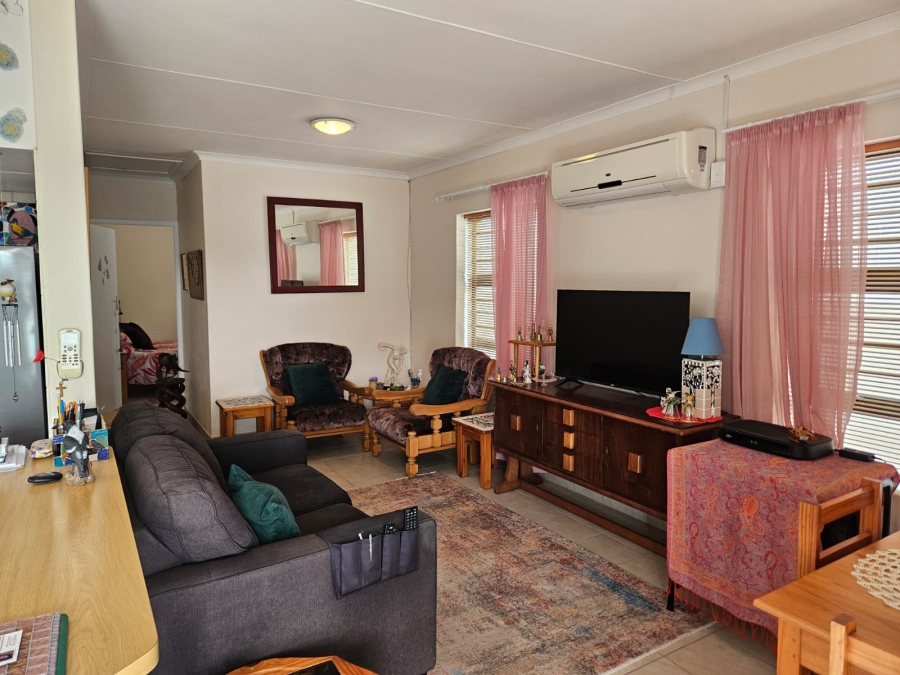 3 Bedroom Property for Sale in Stilbaai Wes Western Cape